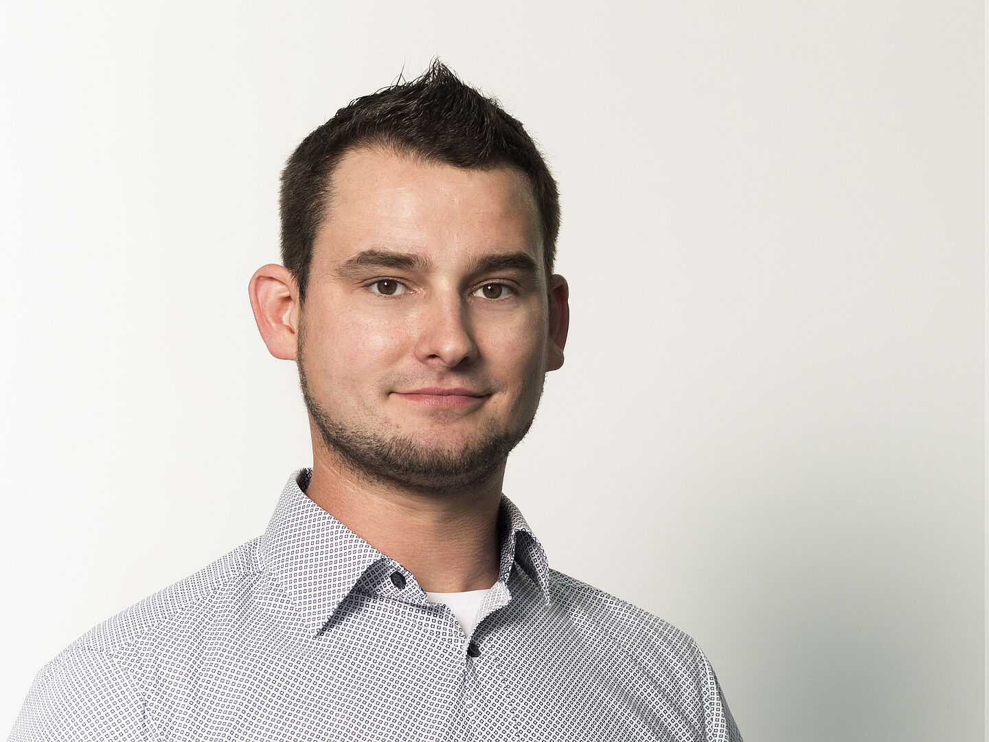 Portraitfoto des wissenschaftlichen Mitarbeiters Otto Grauer. 