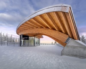 Holzkonstruktion der Rennschlittenbahn Oberhof